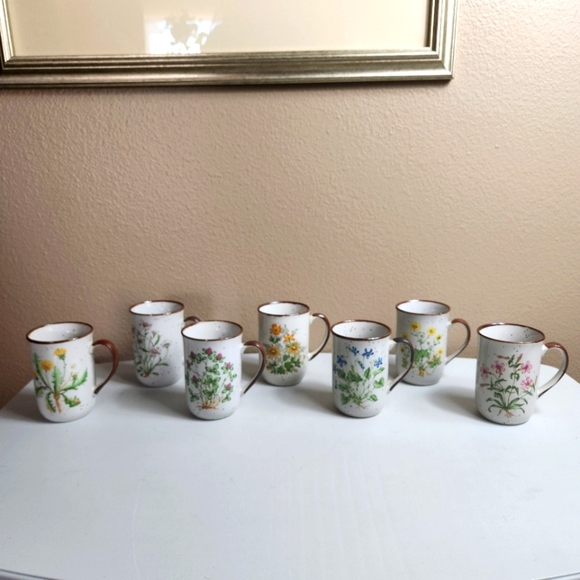 VTG 70s Takahashi (Set of 8) Speckled Stoneware Wildflower Designs Coffee Cups - Picture 1 of 10